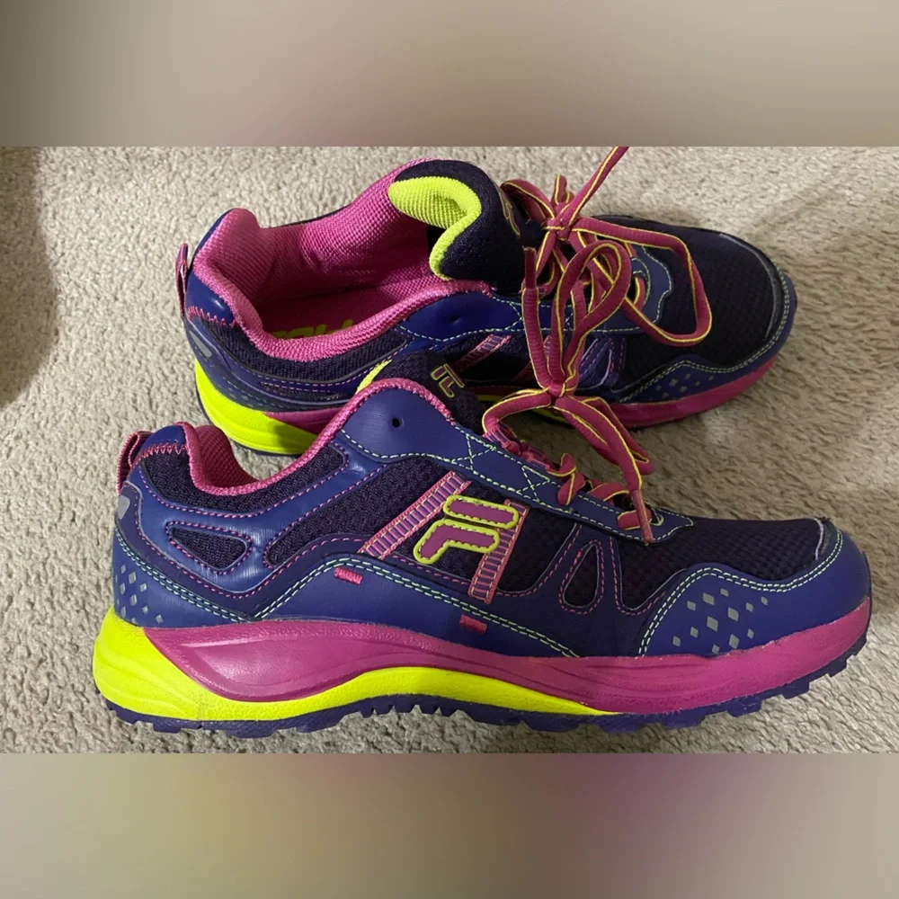 Fila women’s athletic shoes, US size 9 good condition - Picture 2 of 7